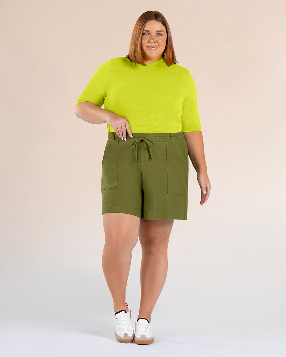 Shorts Plus Size em Moletinho com Cordão - Cereja Rosa - Oliveira