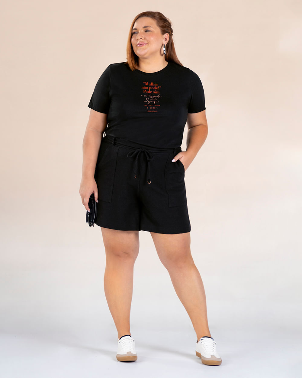 Shorts Plus Size em Moletinho com Cordão - Cereja Rosa - Preto