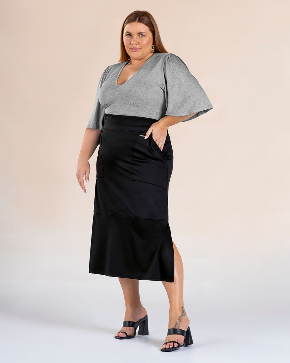 Saia Midi Plus Size em Compact Montaria - Cereja Rosa - Preto