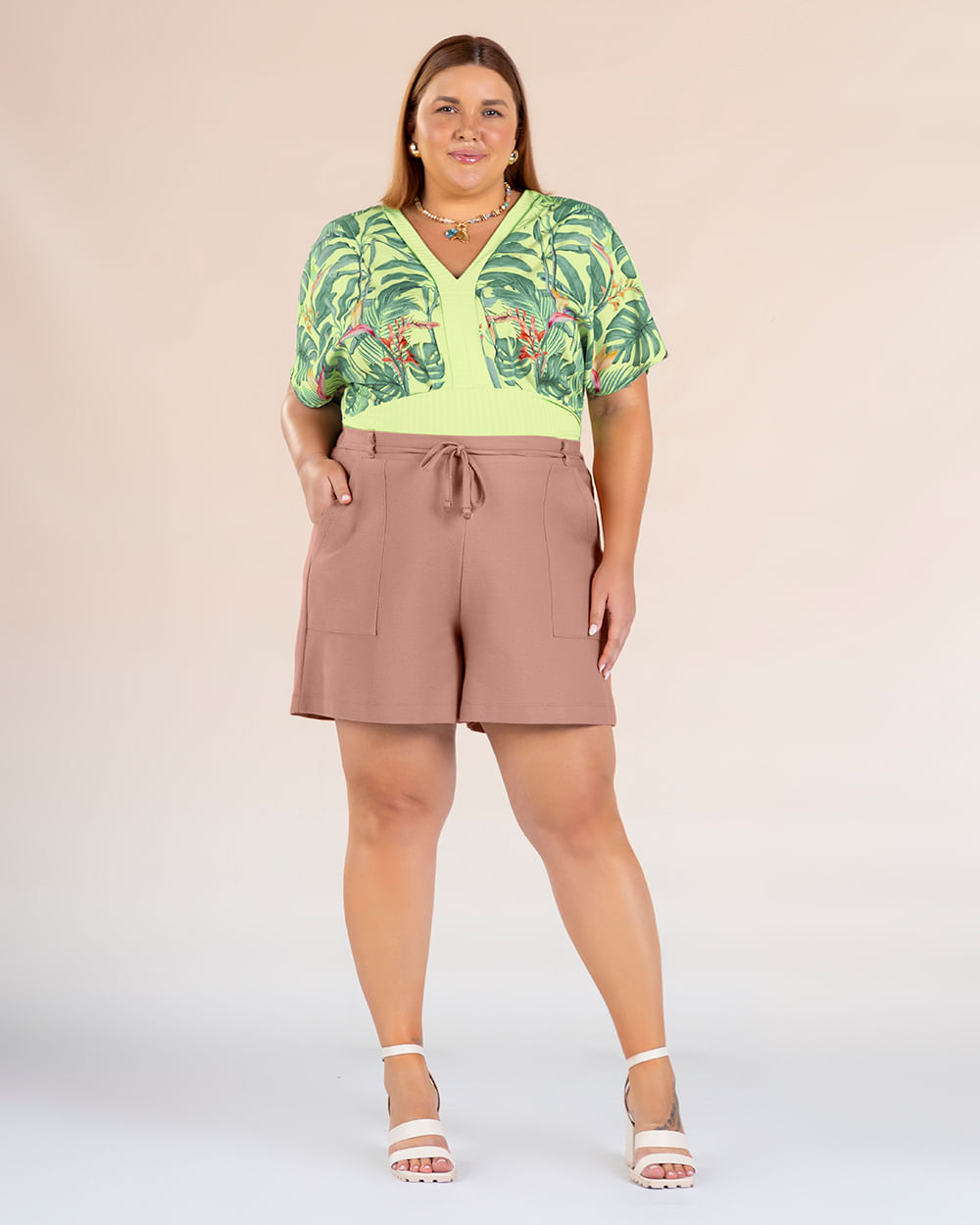 Blusa Plus Size Canelada com Recortes Estampado - Cereja Rosa - Lume