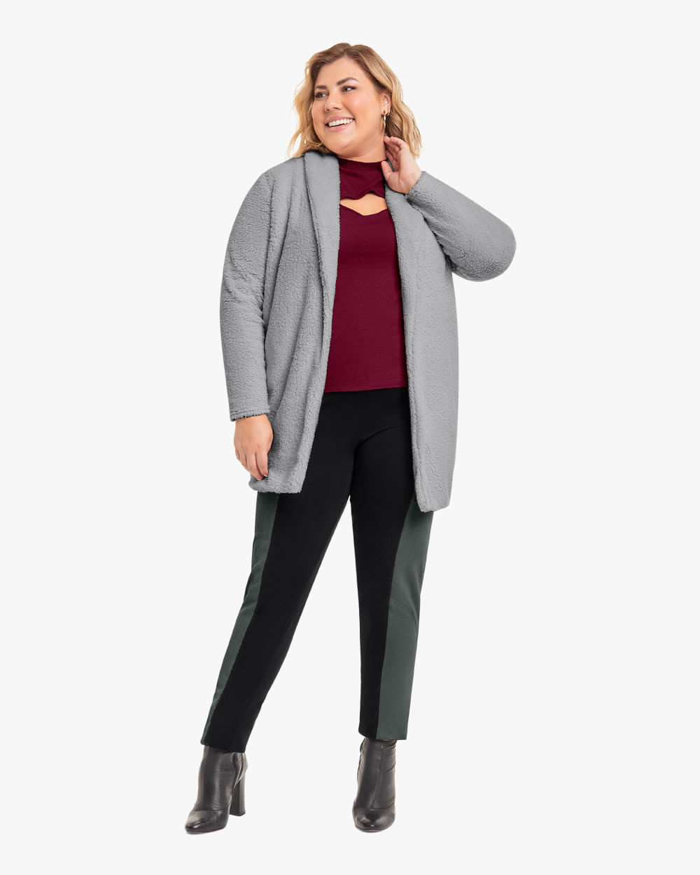 Casaco Feminino Plus Size em Pelo Tedy Cereja Rosa Grey